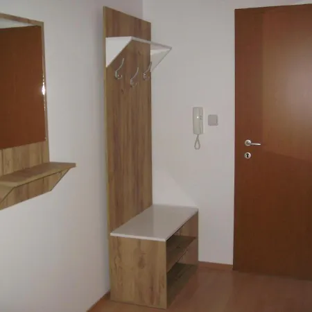 кралеви в шато *